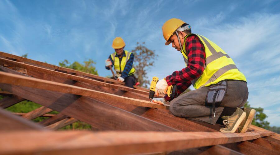 Professional Flat Roofing Installation services in Alexander, IA